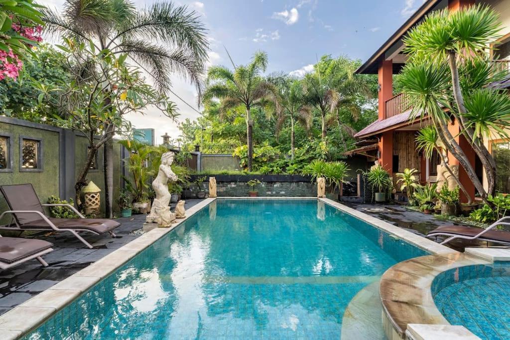 Villa Kenanga in Meninting By The Beach Mataram Bagian luar foto